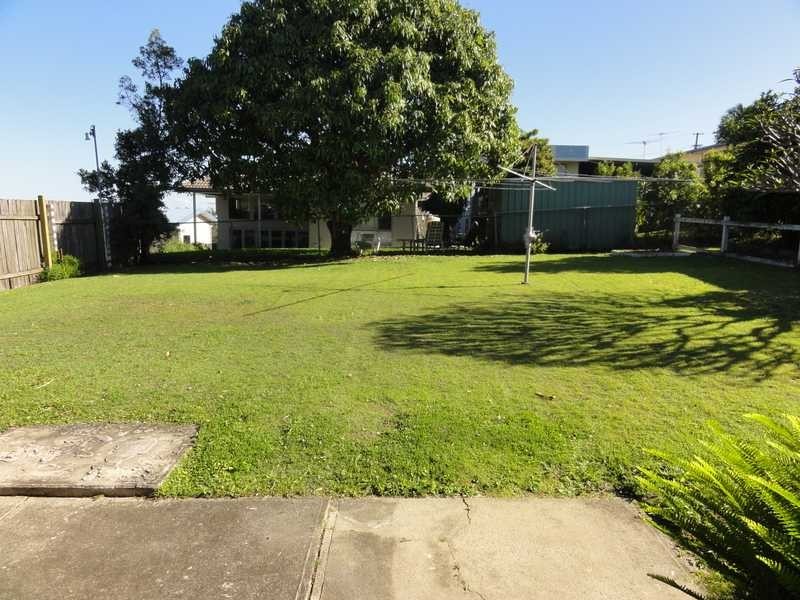 16 Gatwick Street, Stafford Heights QLD 4053