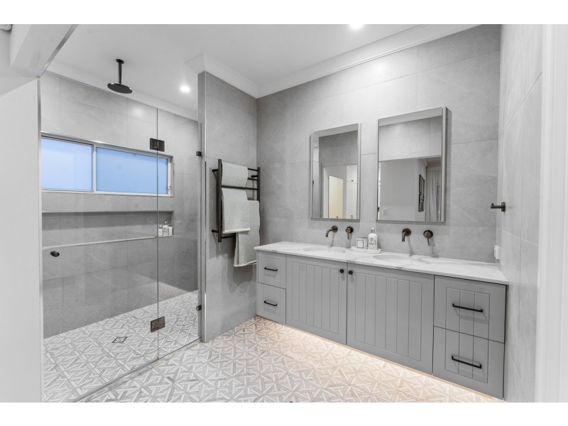 14 Stevenson Street, Grange QLD 4051