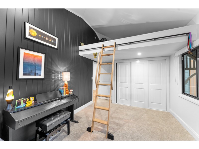 14 Stevenson Street, Grange QLD 4051