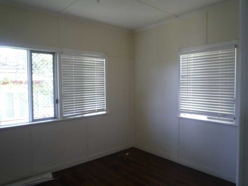 17 Armfield Street, Stafford QLD 4053