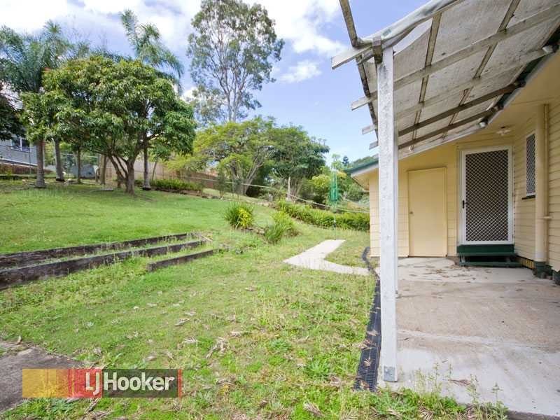 17 Armfield Street, Stafford QLD 4053