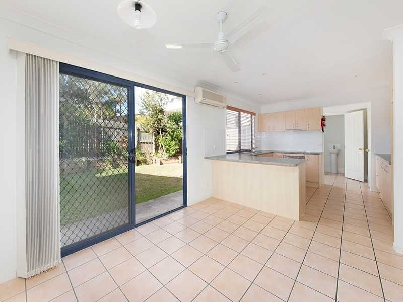 2/2a Beitz Street, Strathpine QLD 4500