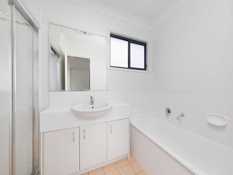 2/2a Beitz Street, Strathpine QLD 4500