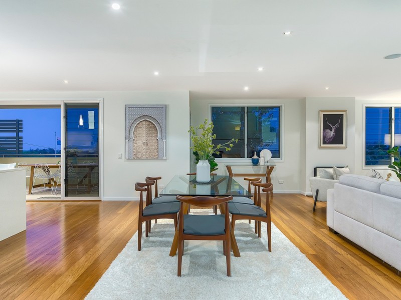 118 Wilgarning Street, Stafford Heights QLD 4053