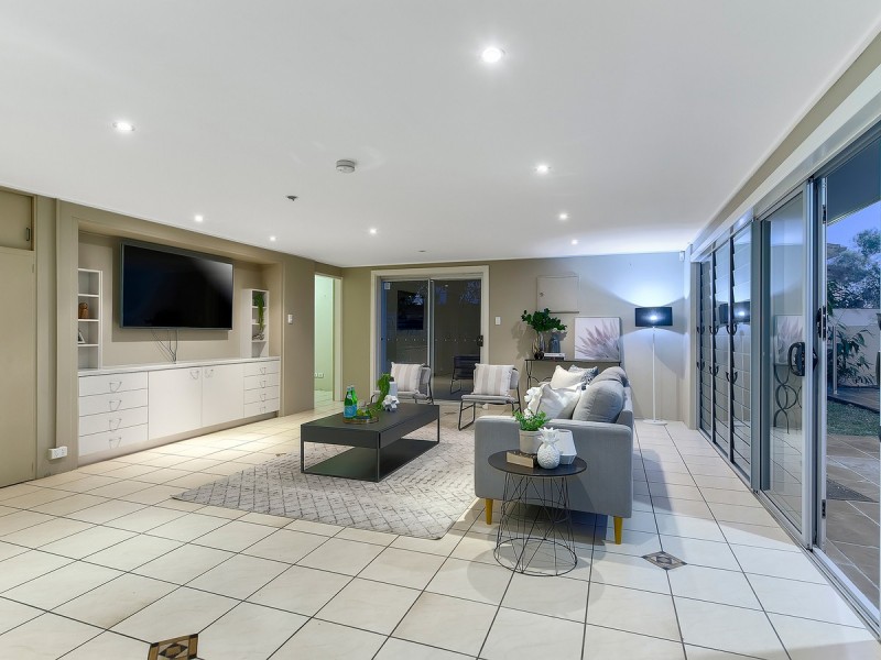 118 Wilgarning Street, Stafford Heights QLD 4053