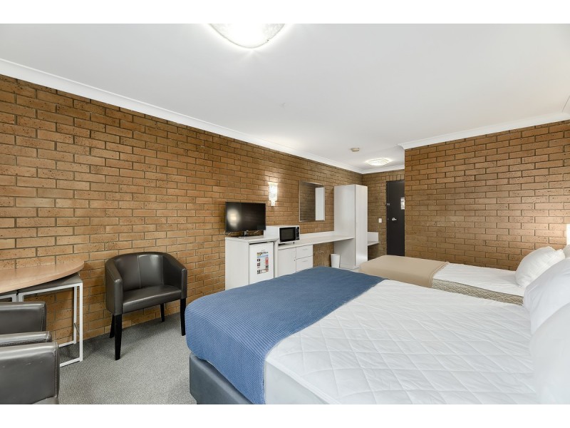 Furnished units/95 Nudgee Road, Hamilton QLD 4007
