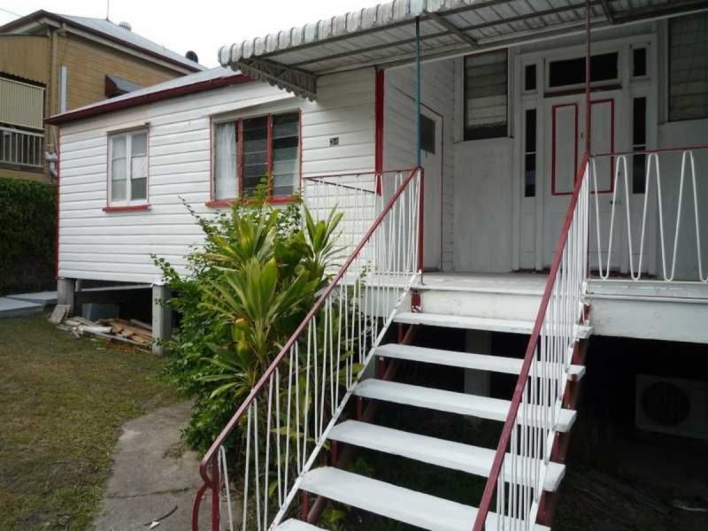 3/34 Fosbery Street, Windsor QLD 4030