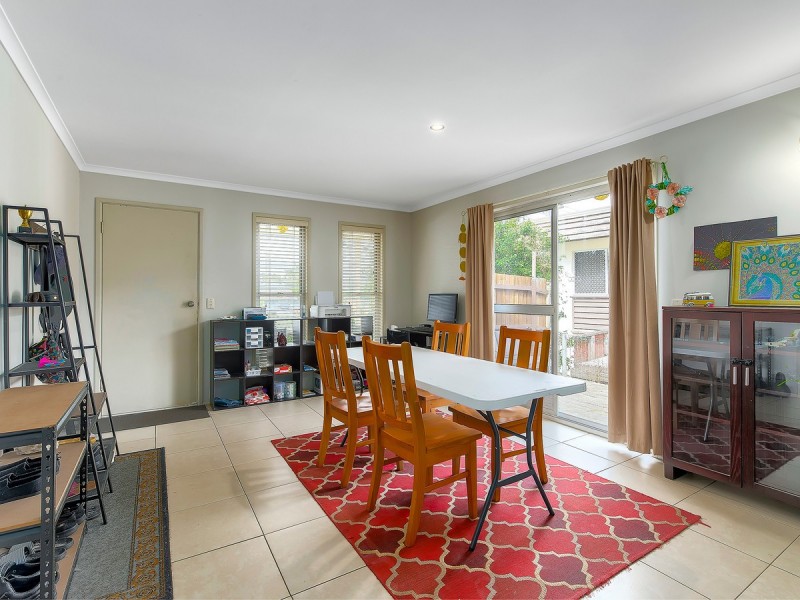 11 Caesar Road, Ferny Hills QLD 4055