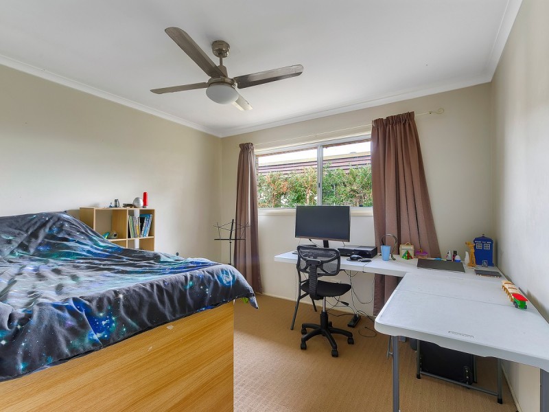 11 Caesar Road, Ferny Hills QLD 4055