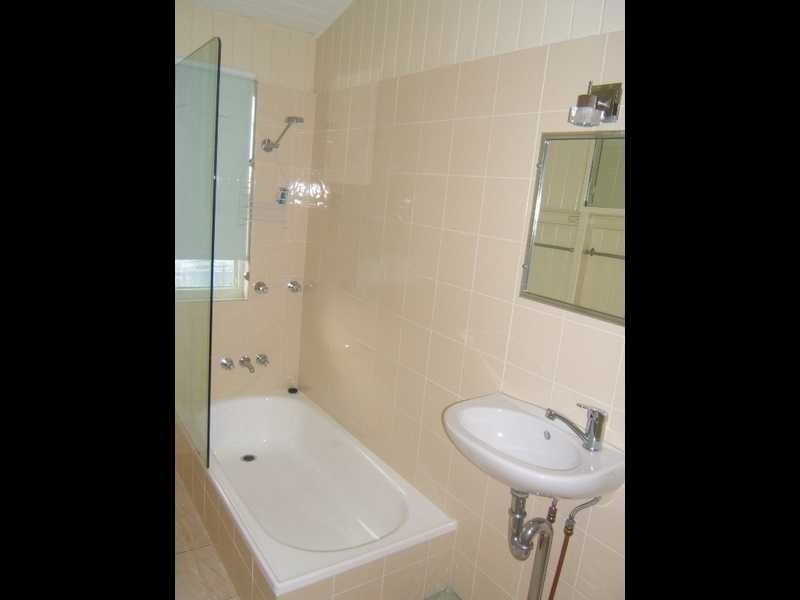 33 Maygar Street, Windsor QLD 4030