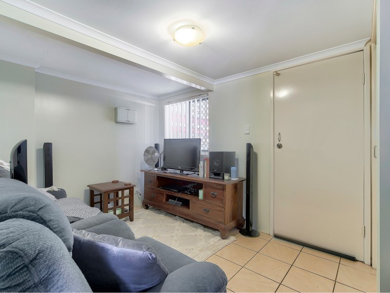 2/211 Webster Road, Stafford QLD 4053