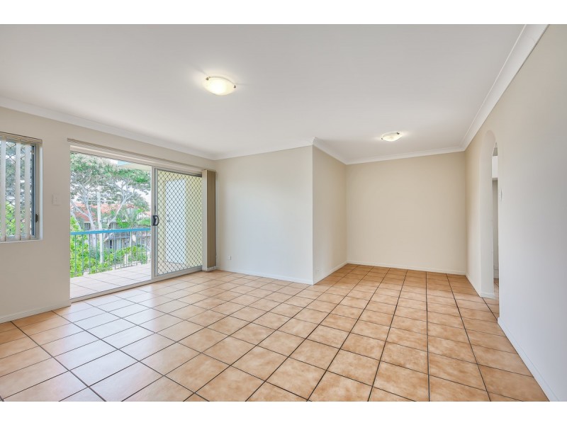6/77 Farnell Street, Chermside QLD 4032