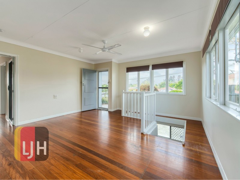 17 Quill Street, Stafford Heights QLD 4053