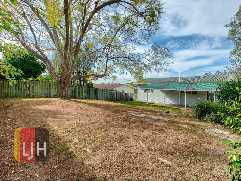 17 Quill Street, Stafford Heights QLD 4053