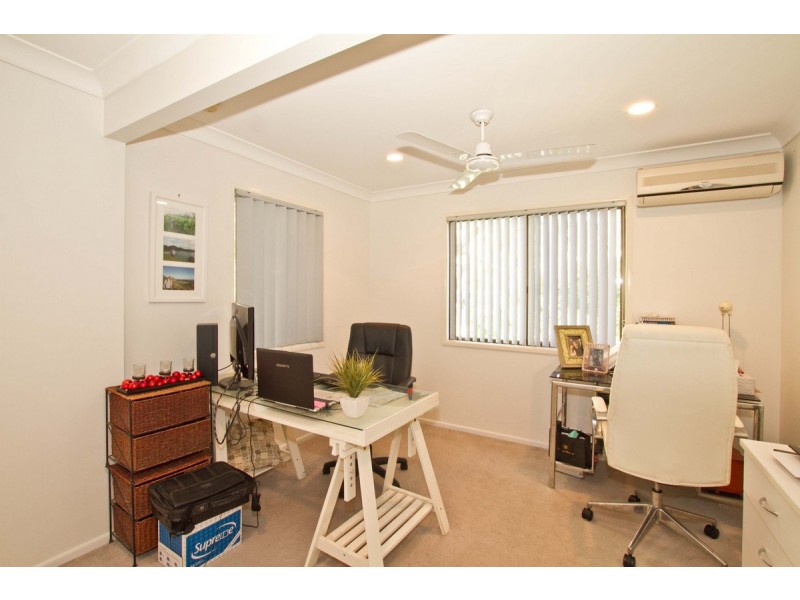 37 Bennetts Road, Everton Hills QLD 4053