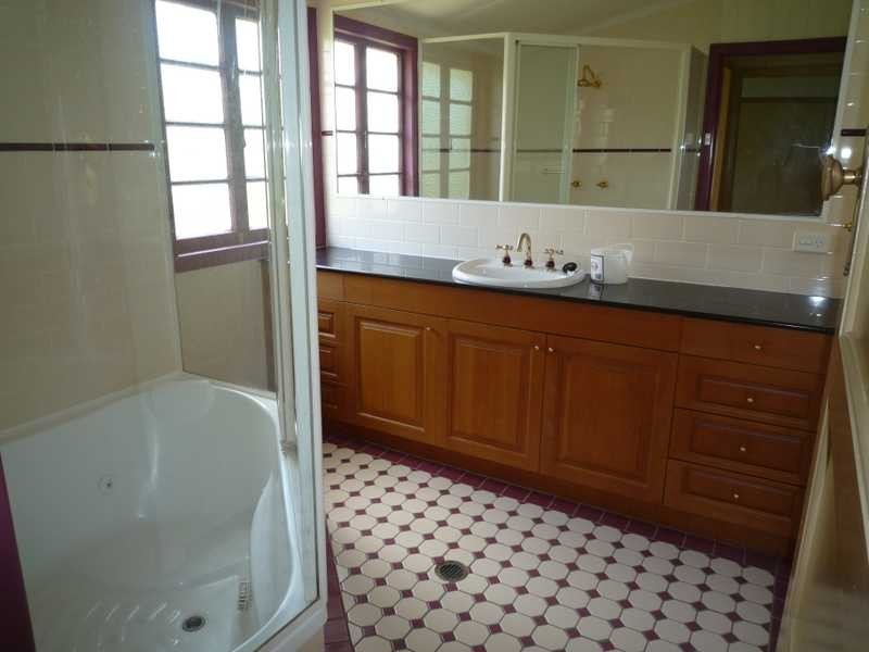 54 Clifford Street, Stafford QLD 4053