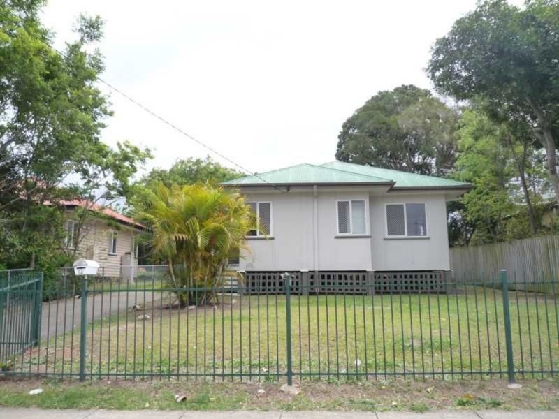 12 Binkar Street, Chermside QLD 4032