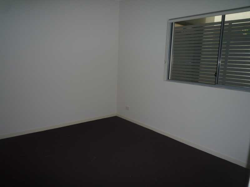 4/4-6 Lockhart Street, Woolloongabba QLD 4102