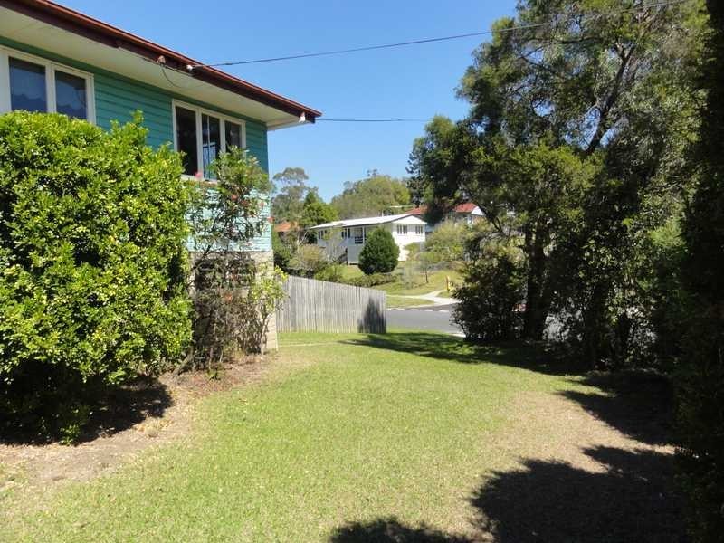 1 Besson Street, Stafford Heights QLD 4053