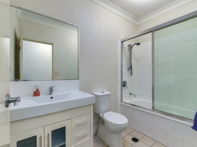 4/12 Glenfern Avenue, Kedron QLD 4031