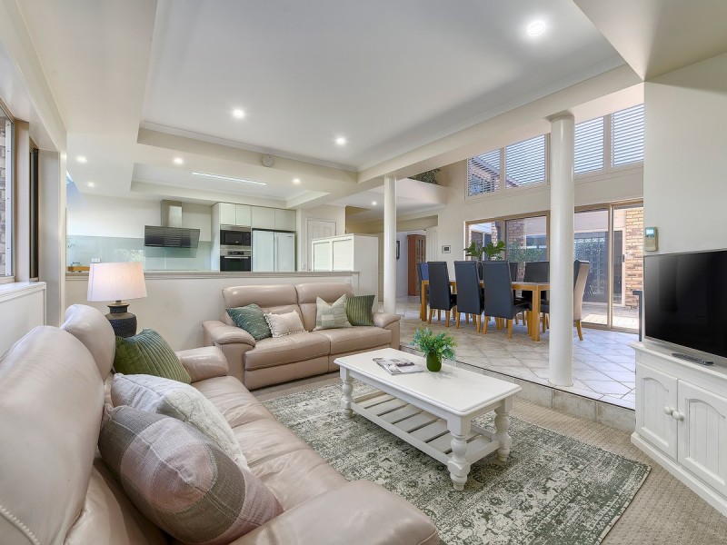 8 Andress Street, Mcdowall QLD 4053