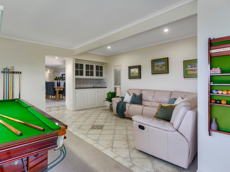 8 Andress Street, Mcdowall QLD 4053