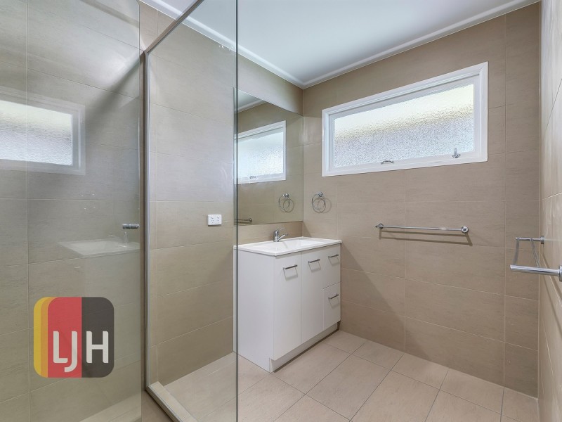 22 Redgrave Street, Stafford Heights QLD 4053