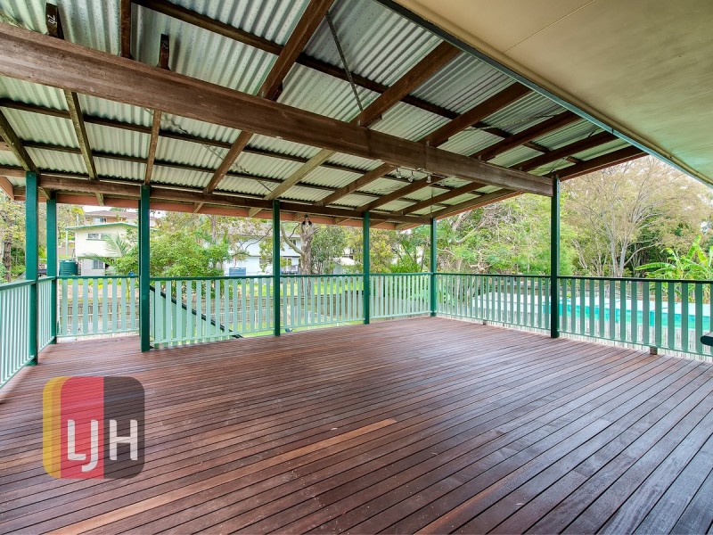 22 Redgrave Street, Stafford Heights QLD 4053