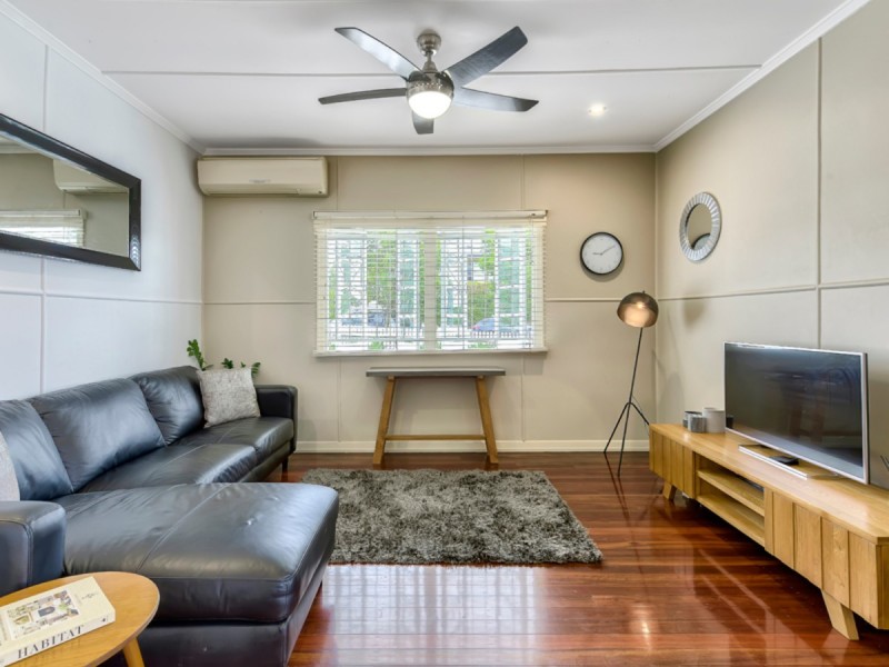 57 Twelfth Avenue, Kedron QLD 4031