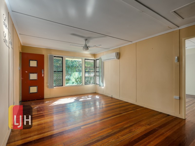 28 Armfield Street, Stafford QLD 4053