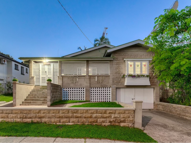 12 Swinburne Street, Lutwyche QLD 4030