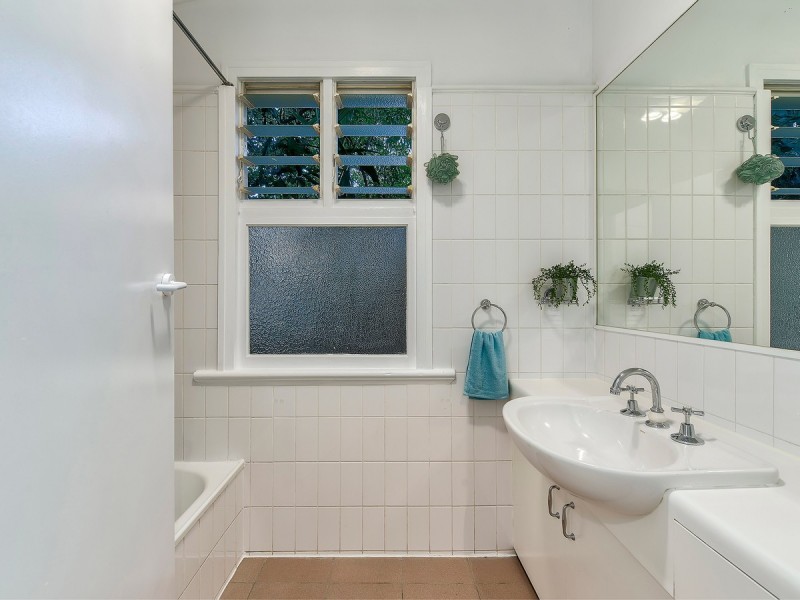 12 Swinburne Street, Lutwyche QLD 4030