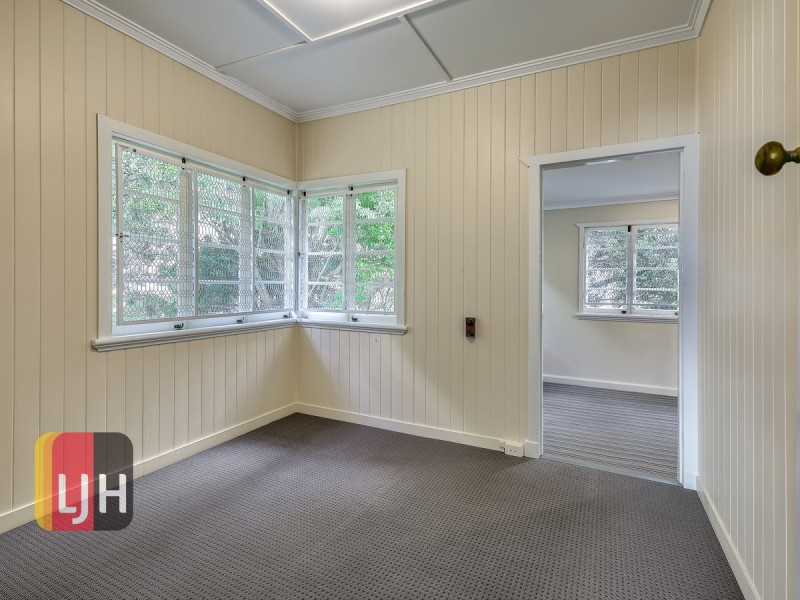 33 Gamelin Crescent, Stafford QLD 4053