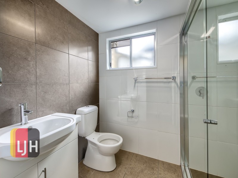 33 Gamelin Crescent, Stafford QLD 4053