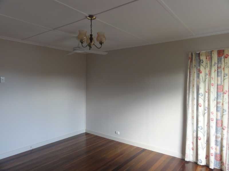 296 Kitchener Road, Stafford Heights QLD 4053