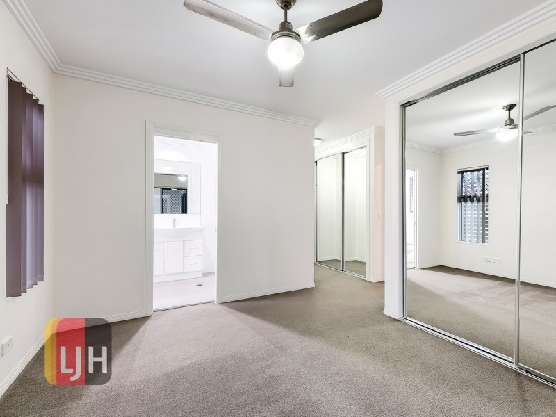 2/2 Rowell Street, Zillmere QLD 4034