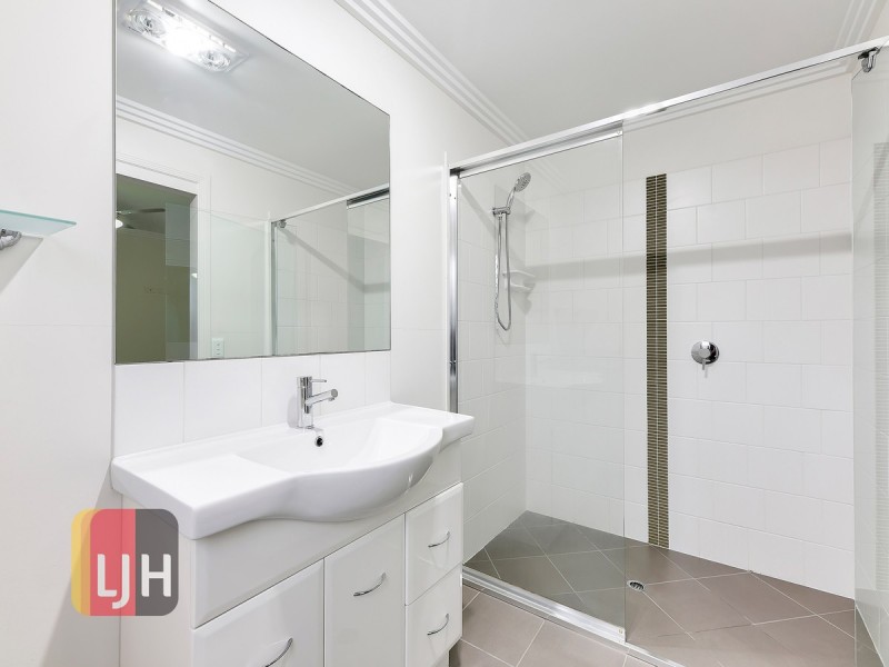 2/2 Rowell Street, Zillmere QLD 4034