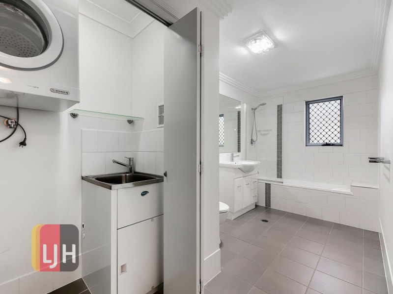 2/2 Rowell Street, Zillmere QLD 4034