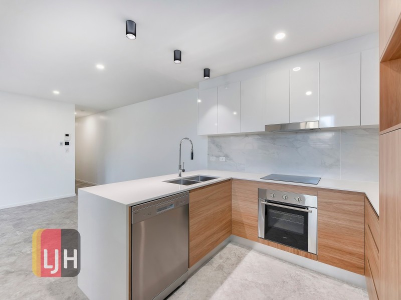 4/27 Elwyn Street, Northgate QLD 4013