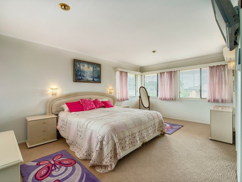 26 Hagman Street, Stafford Heights QLD 4053