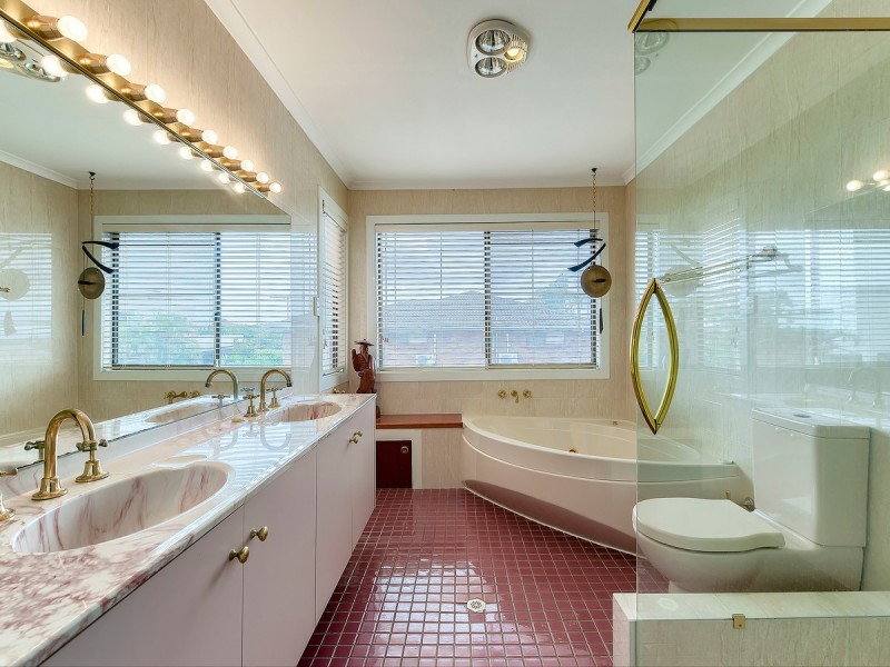 26 Hagman Street, Stafford Heights QLD 4053