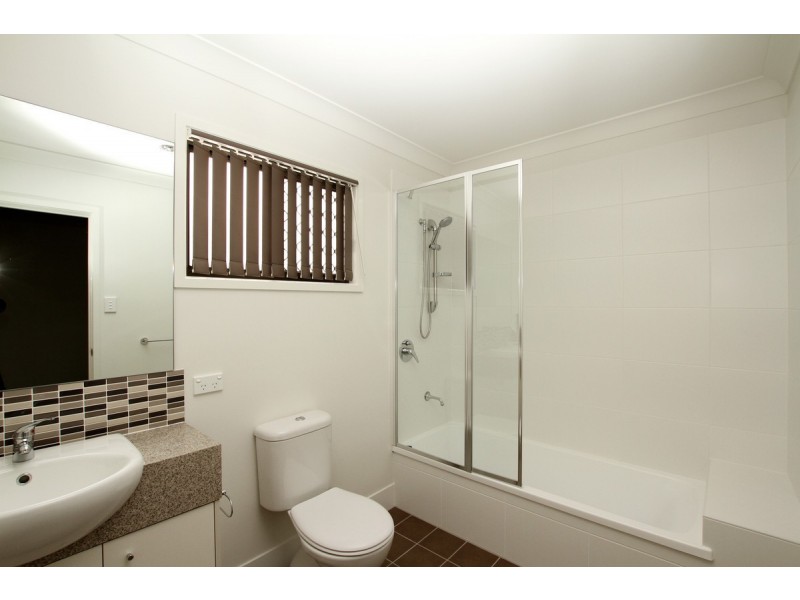 2/25 Church Road, Zillmere QLD 4034