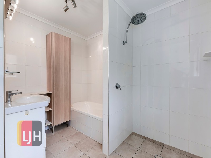 236 Appleby Road, Stafford Heights QLD 4053