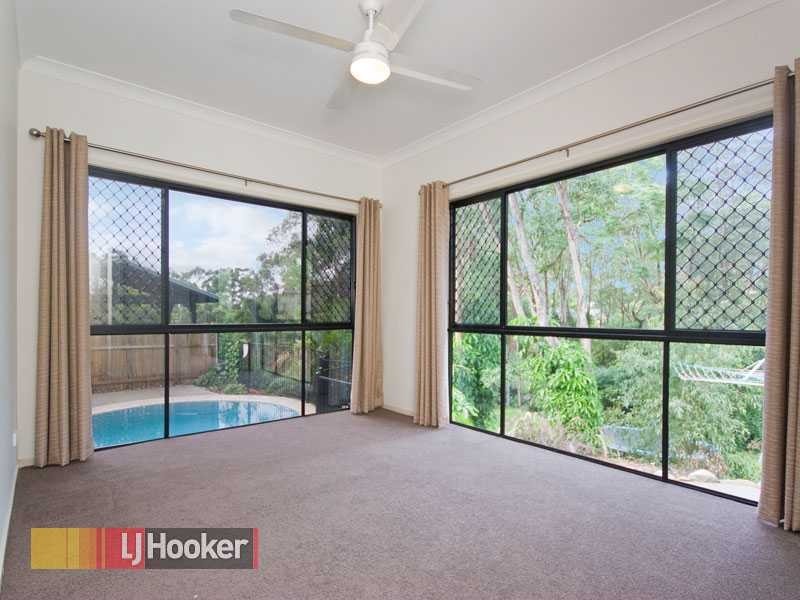 18 Eveleigh Street, Arana Hills QLD 4054