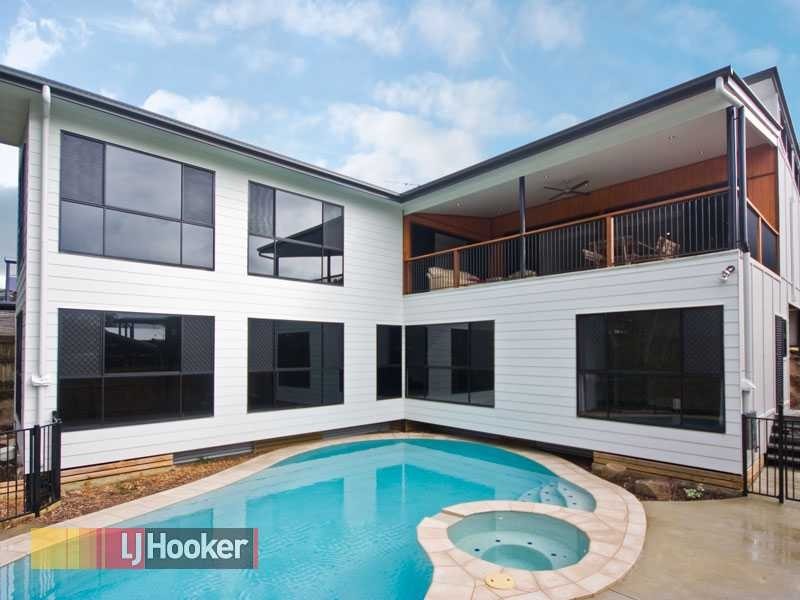 18 Eveleigh Street, Arana Hills QLD 4054