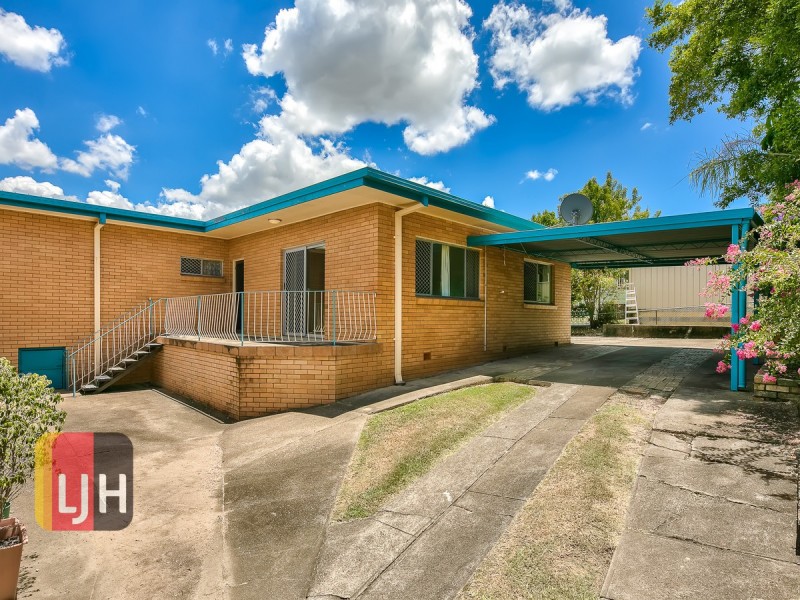 1/15 Clegg Parade, Newmarket QLD 4051