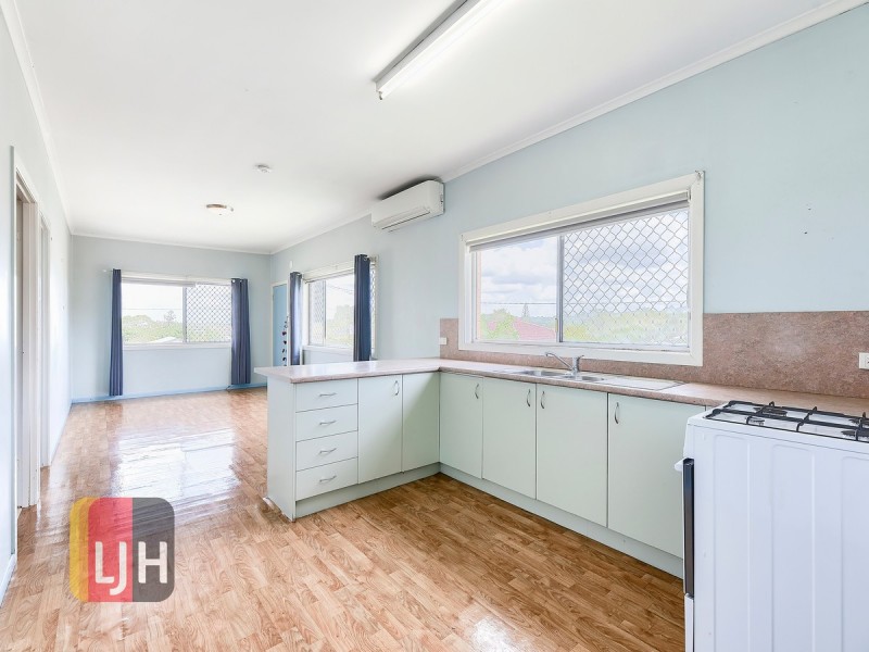 1/15 Clegg Parade, Newmarket QLD 4051