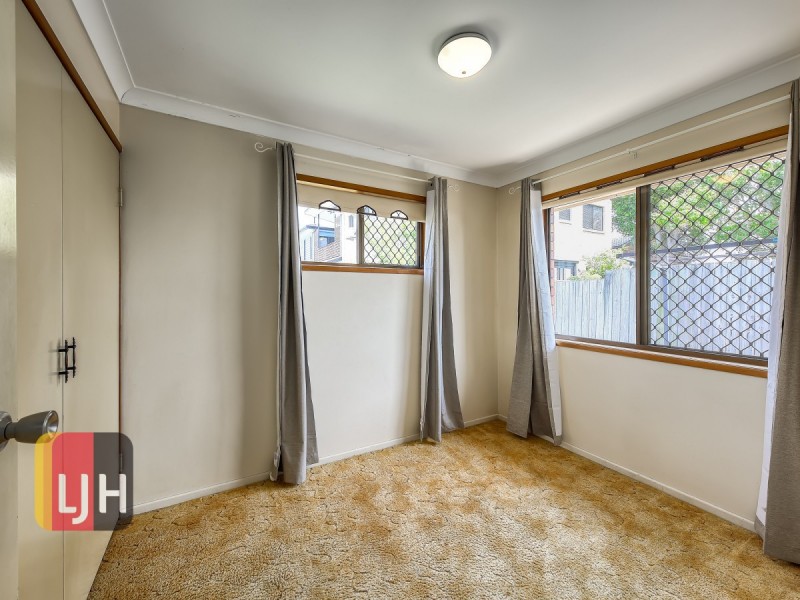 4/39 Ellen Street, Woody Point QLD 4019