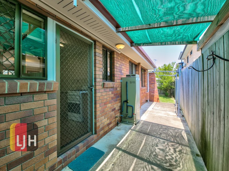 4/39 Ellen Street, Woody Point QLD 4019
