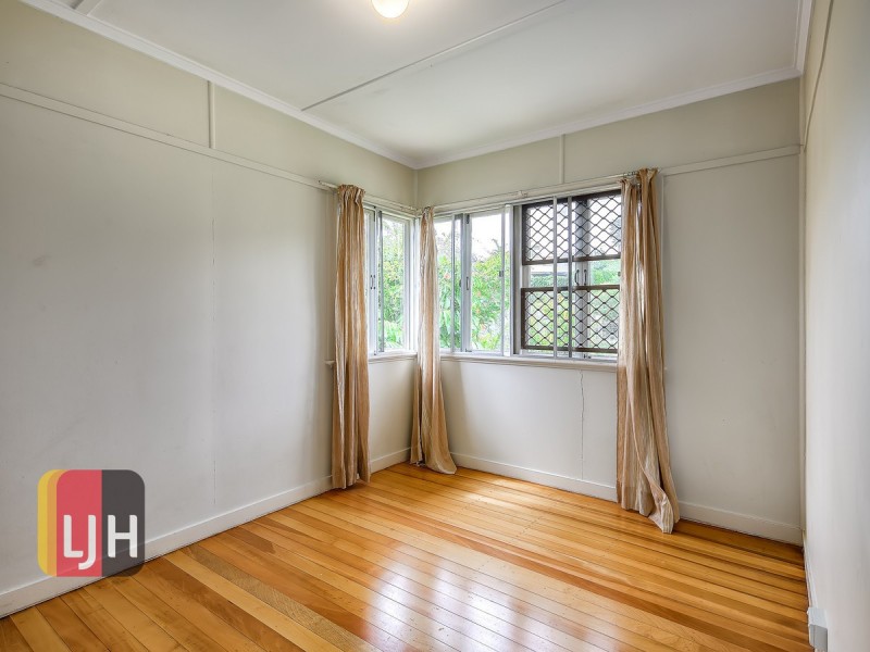 9 Allowrie Street, Stafford QLD 4053